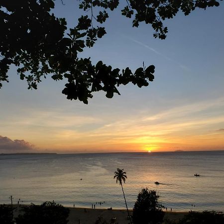 Aguadilla Breeze Apt In Gated Complex 8 Minute Walk To Crashboat Beach Esterno foto