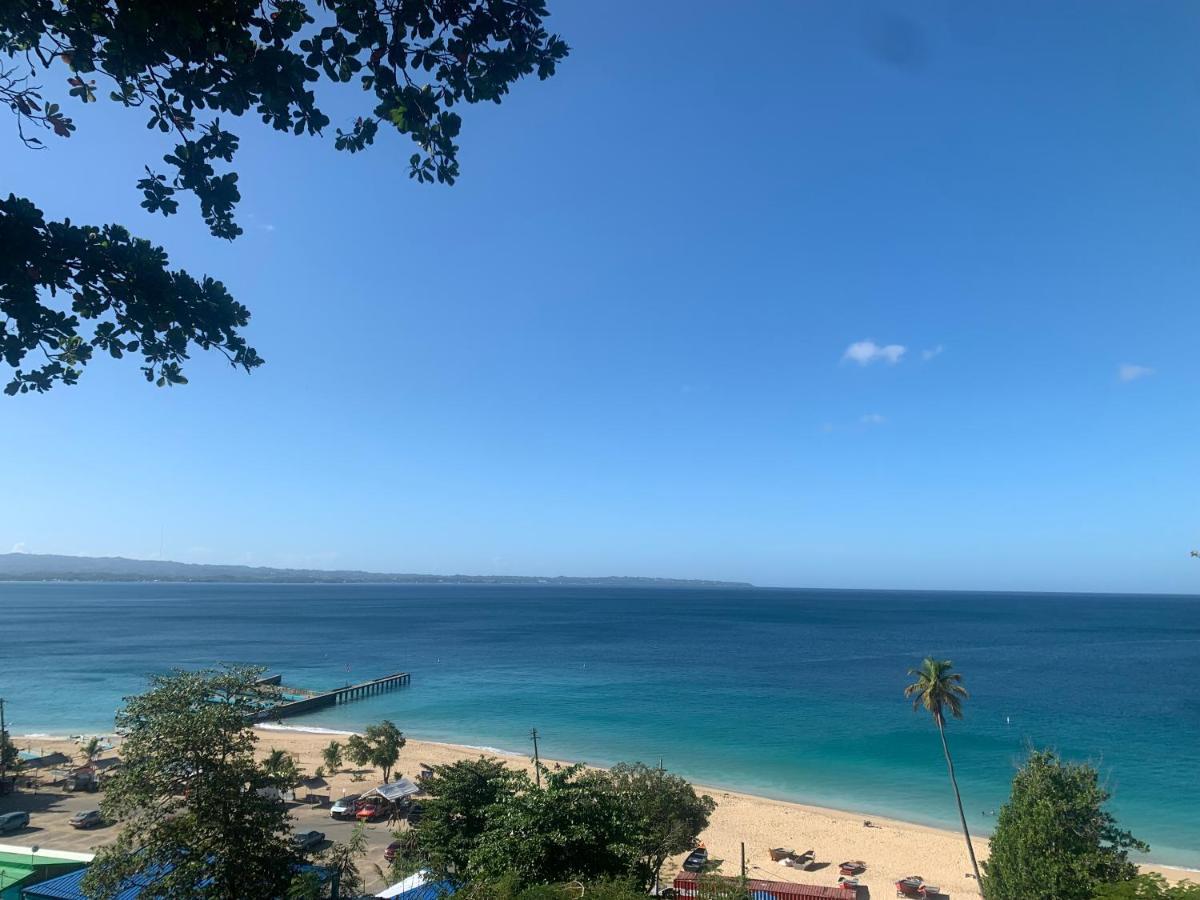 Aguadilla Breeze Apt In Gated Complex 8 Minute Walk To Crashboat Beach Esterno foto